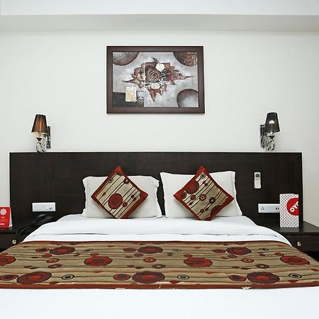 Capital O 3600 Hotel Royal Windsor Kāthgodām Dış mekan fotoğraf