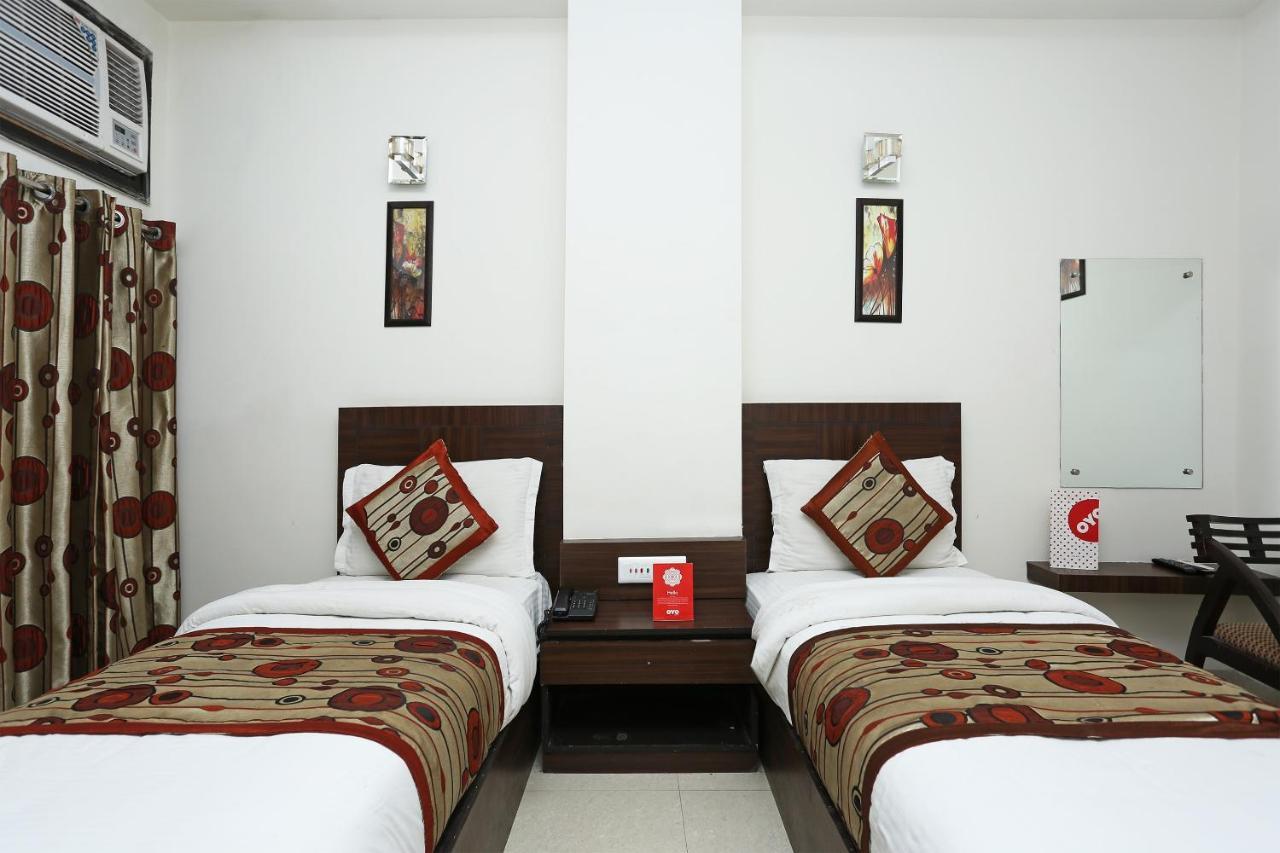 Capital O 3600 Hotel Royal Windsor Kāthgodām Dış mekan fotoğraf